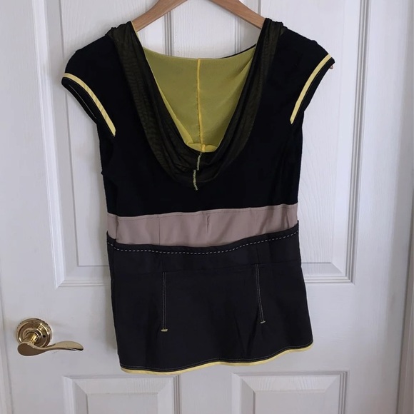 Grifflin Mesh Hooded Button Up Top - Picture 3 of 3